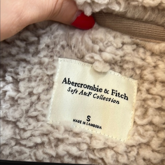 Sherpa Pullover Sweater - Picture 4 of 4